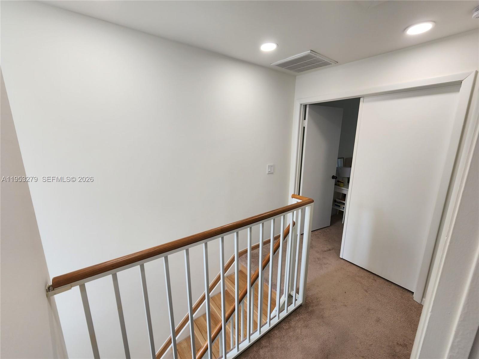 PEMBROKE LAKES SECTION EI - Residential