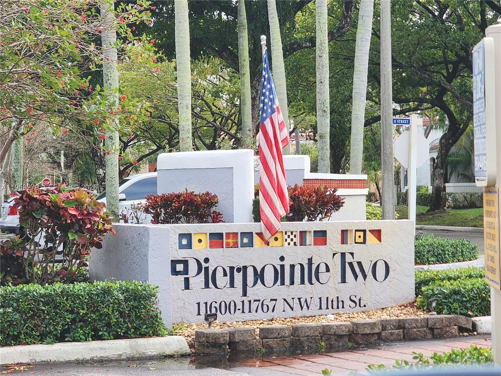 PEMBROKE LAKES SECTION EI - Residential