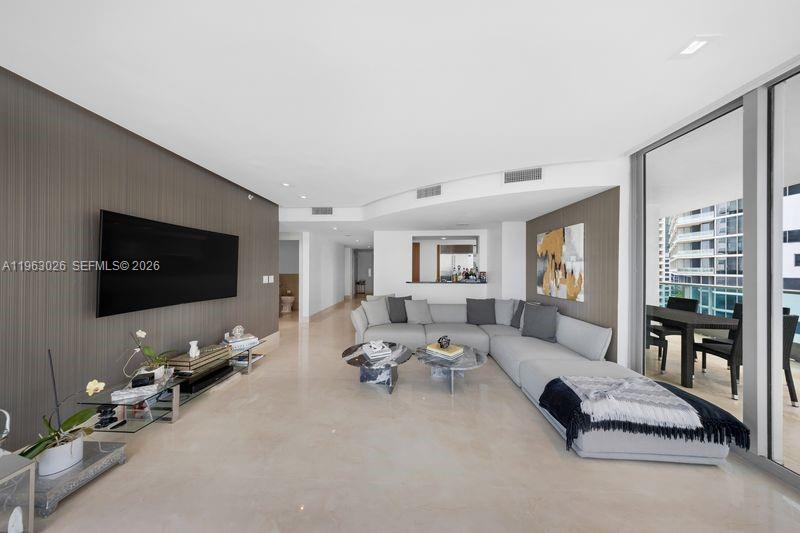 JADE RESIDENCES - Residential