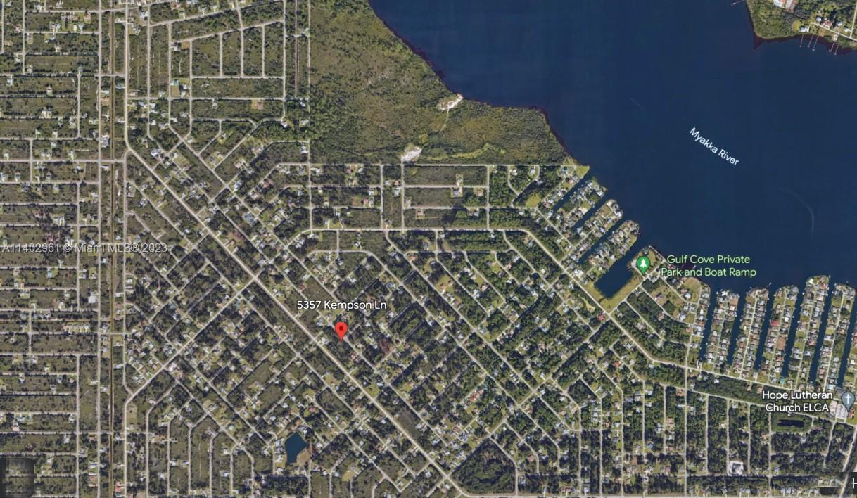 Port Charlotte 52 - Land