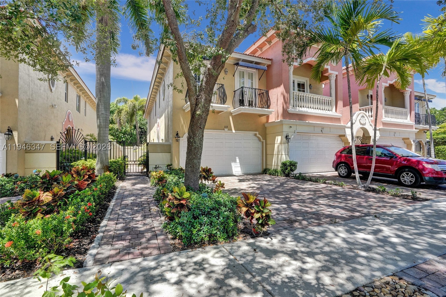 1115 NE 14th Ave