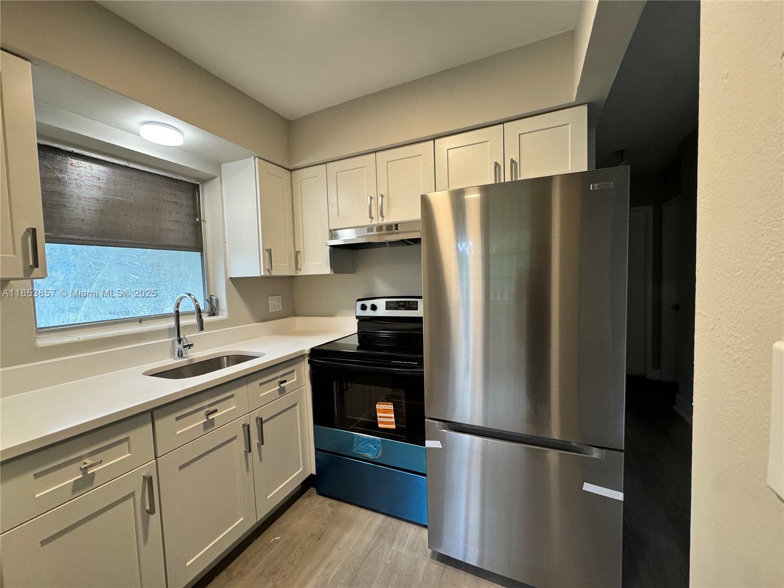 CORAL RIDGE COUNTRY CLUB - Residential Lease