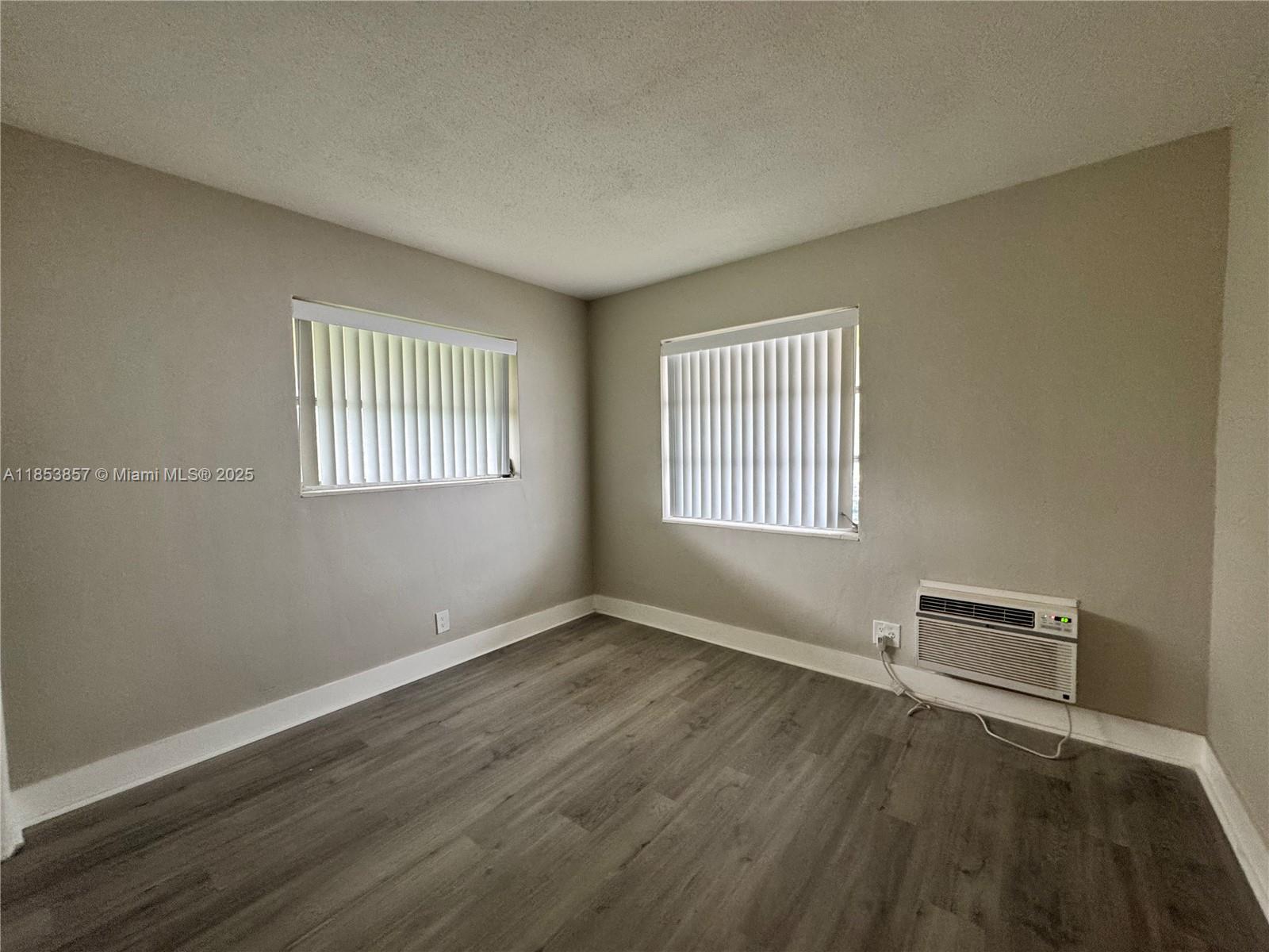 CORAL RIDGE COUNTRY CLUB - Residential Lease