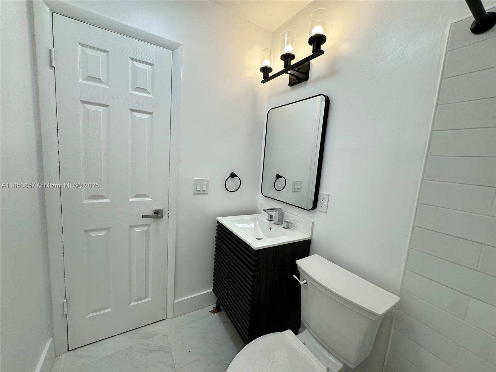 CORAL RIDGE COUNTRY CLUB - Residential Lease