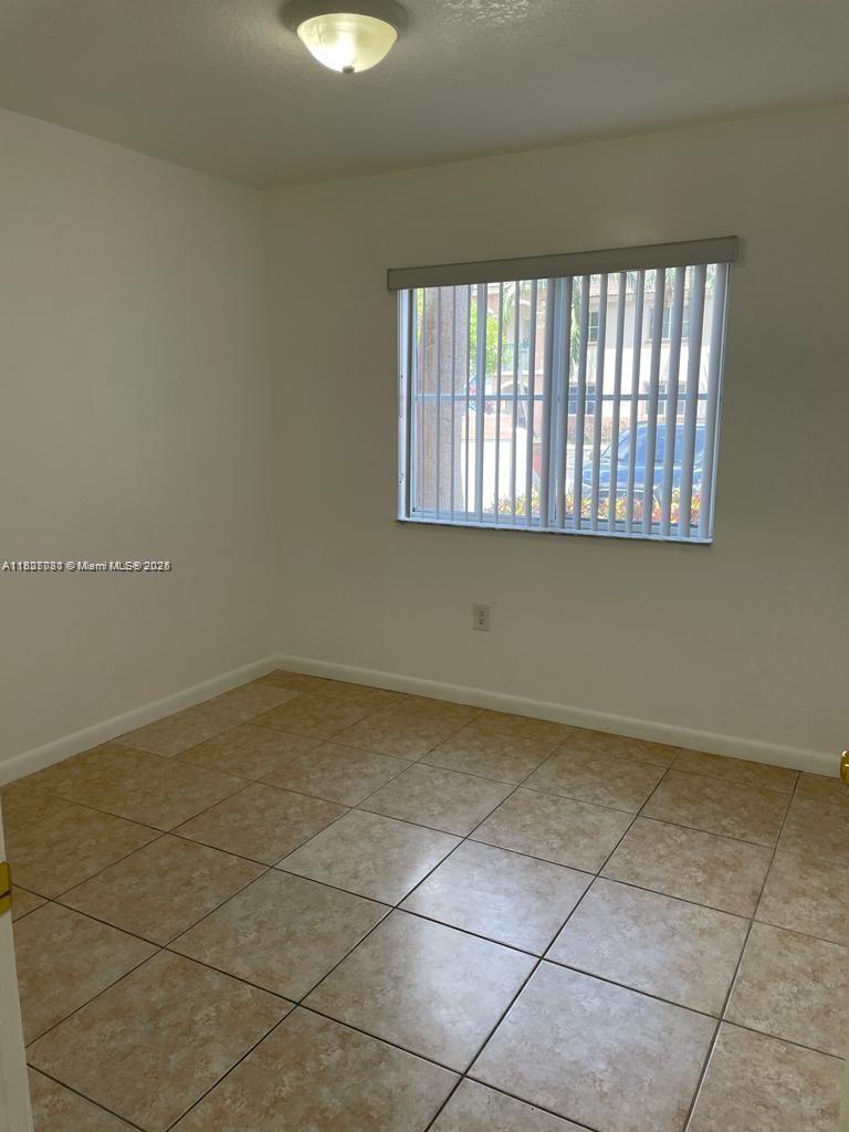 VENETIA GARDENS SOUTH CON - Residential