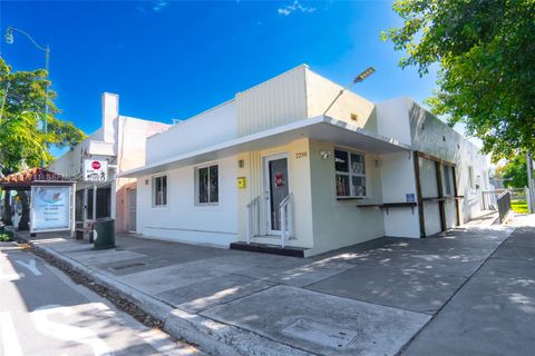 2298 SW 8th St Miami FL 33135