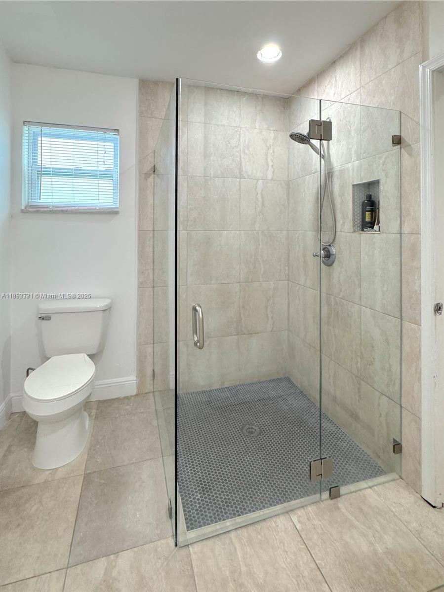 DEERFIELD BEACH ESTATES - Residential Lease