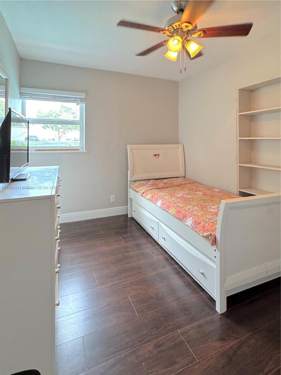 DEERFIELD BEACH ESTATES - Residential Lease