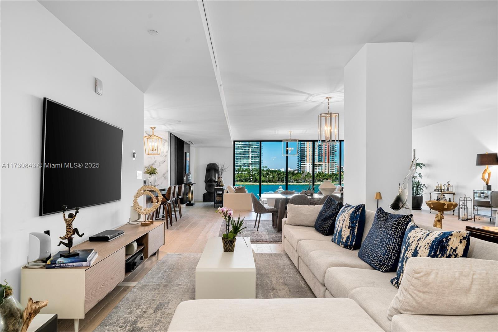 FISHER ISLAND - Residential