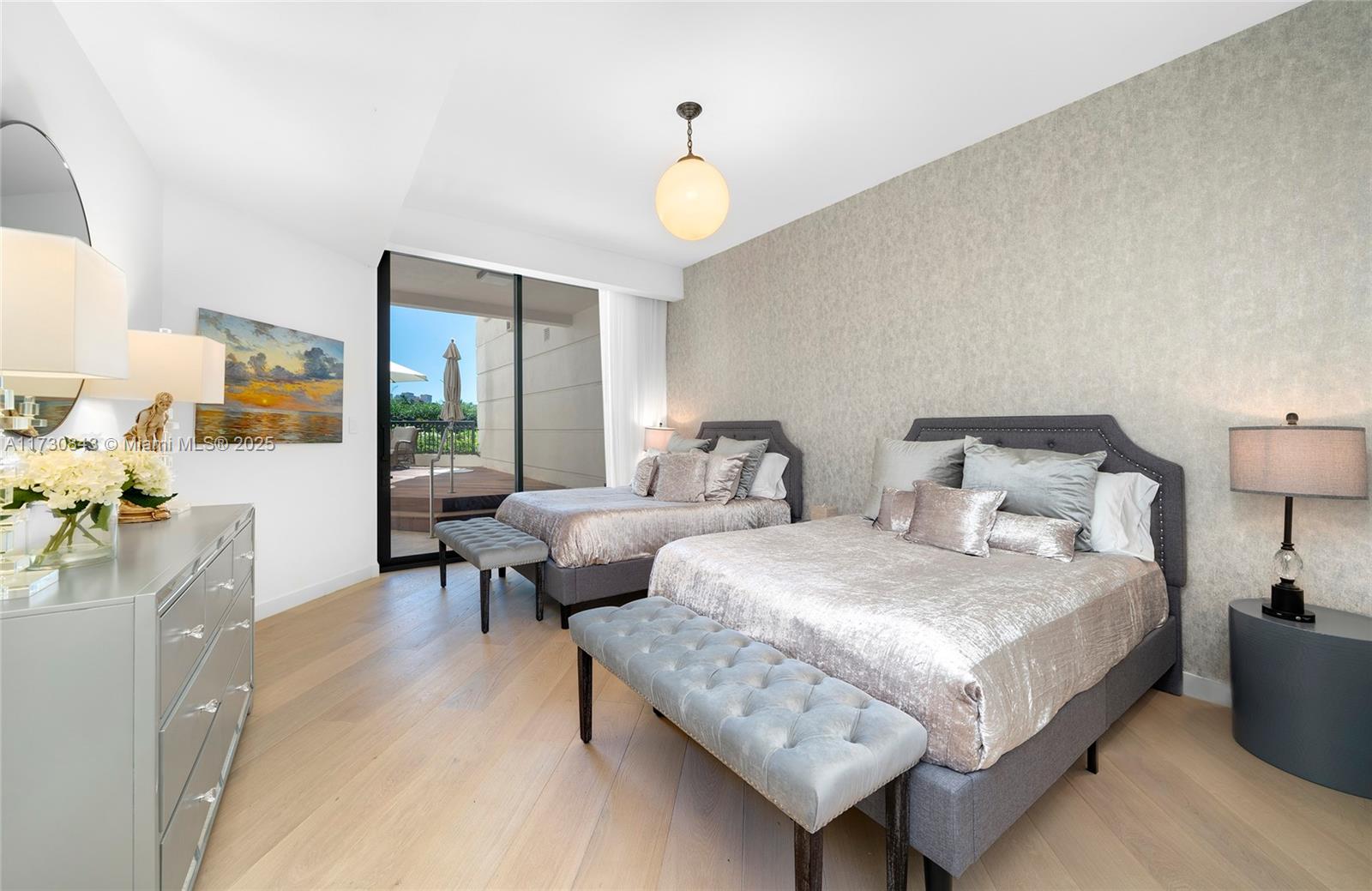 FISHER ISLAND - Residential