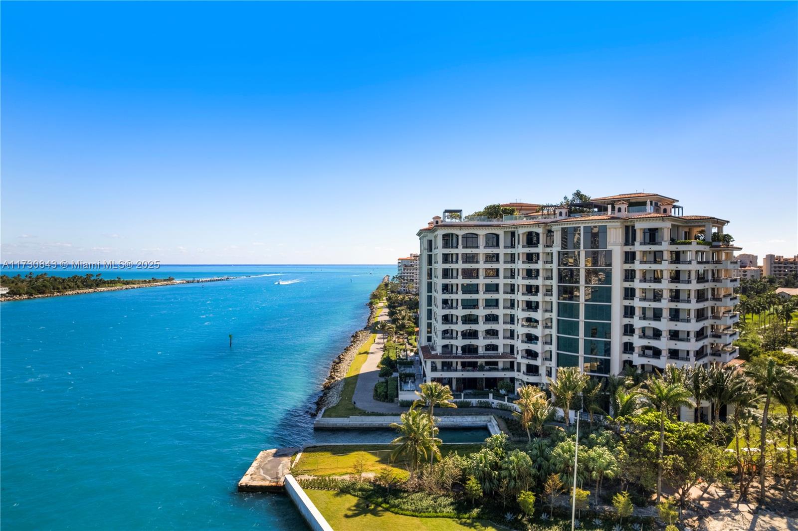 FISHER ISLAND - Residential