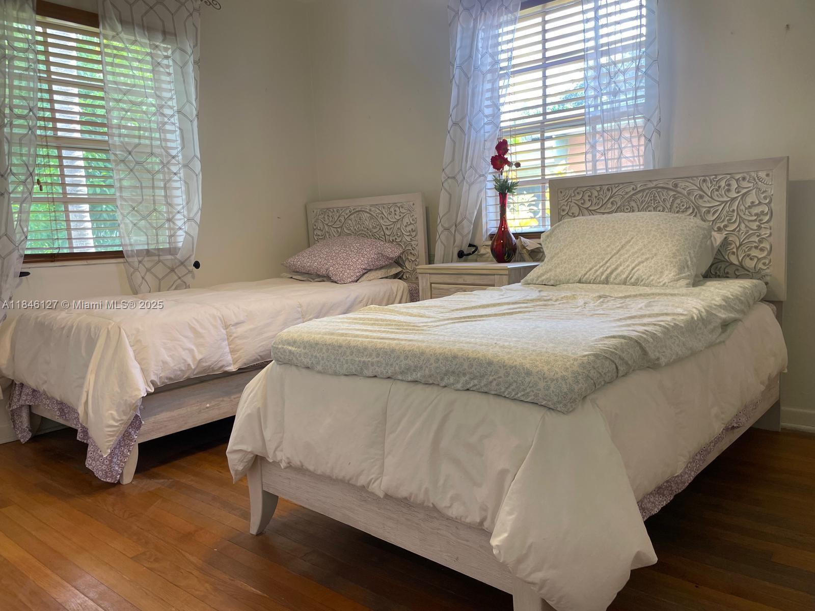 SOUTH HOLLYWOOD AMD PLAT - Residential Lease