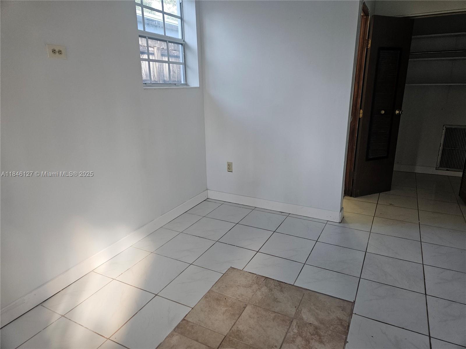 SOUTH HOLLYWOOD AMD PLAT - Residential Lease