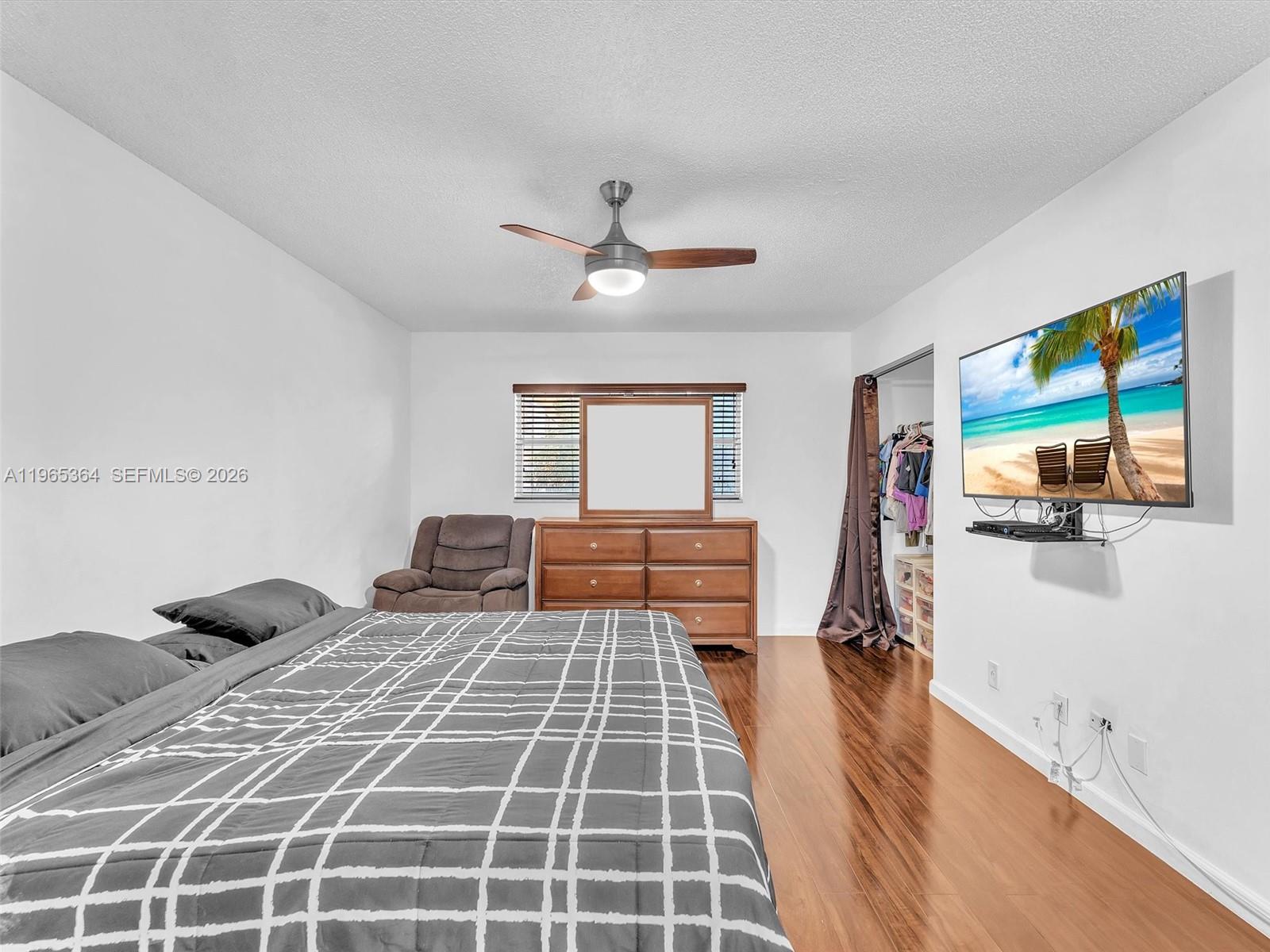 INVERRARY COUNTRY CLUB - Residential