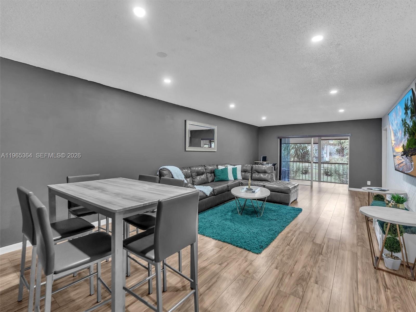 INVERRARY COUNTRY CLUB - Residential