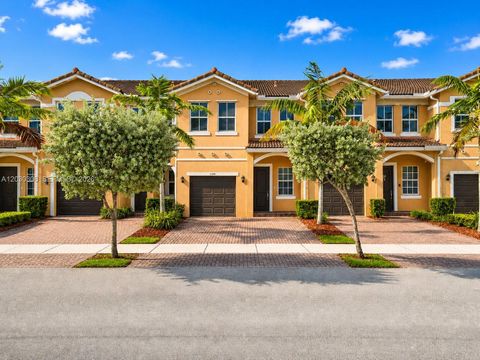 Photo of 2390 SE 15th St, Homestead, FL 33035 (MLS # A12030306)
