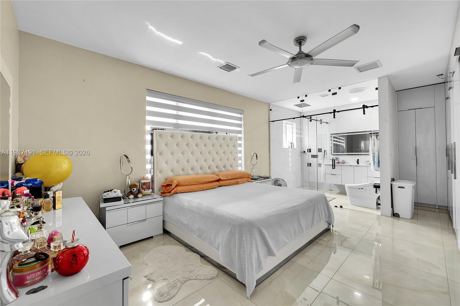 COLONIAL PINES - Residential