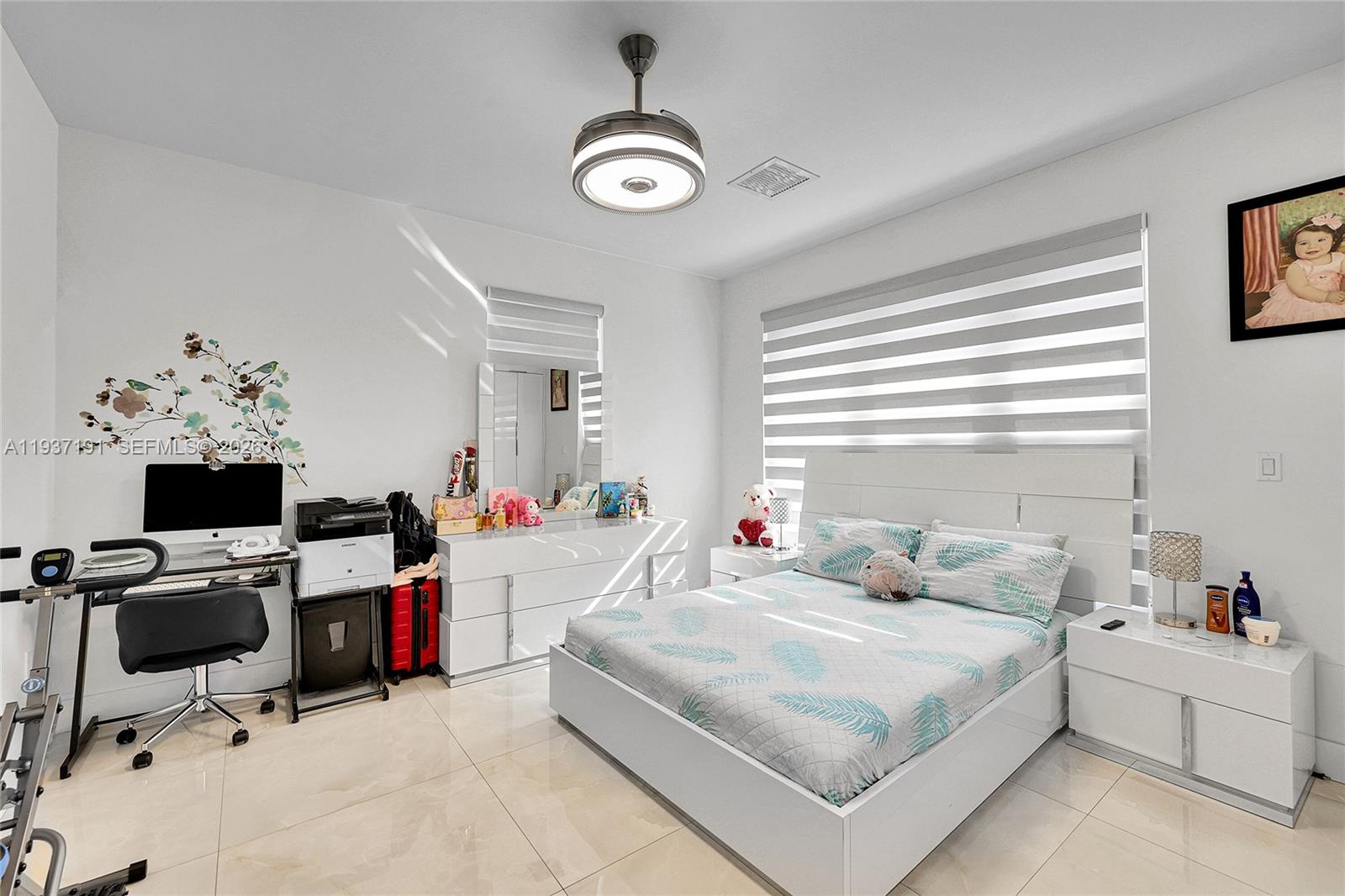 COLONIAL PINES - Residential