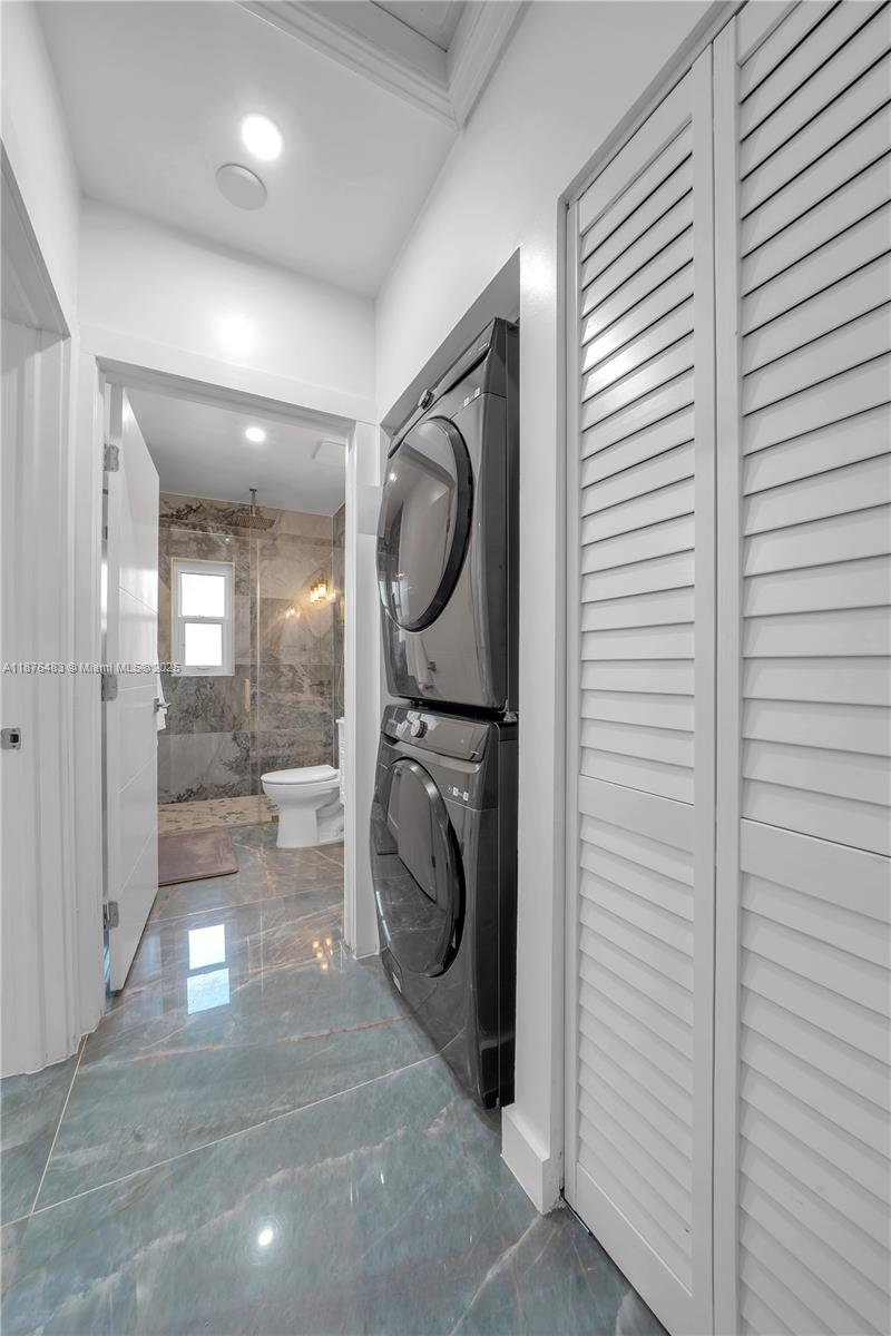 RICHARDS MIAMI SHORES - Residential Income