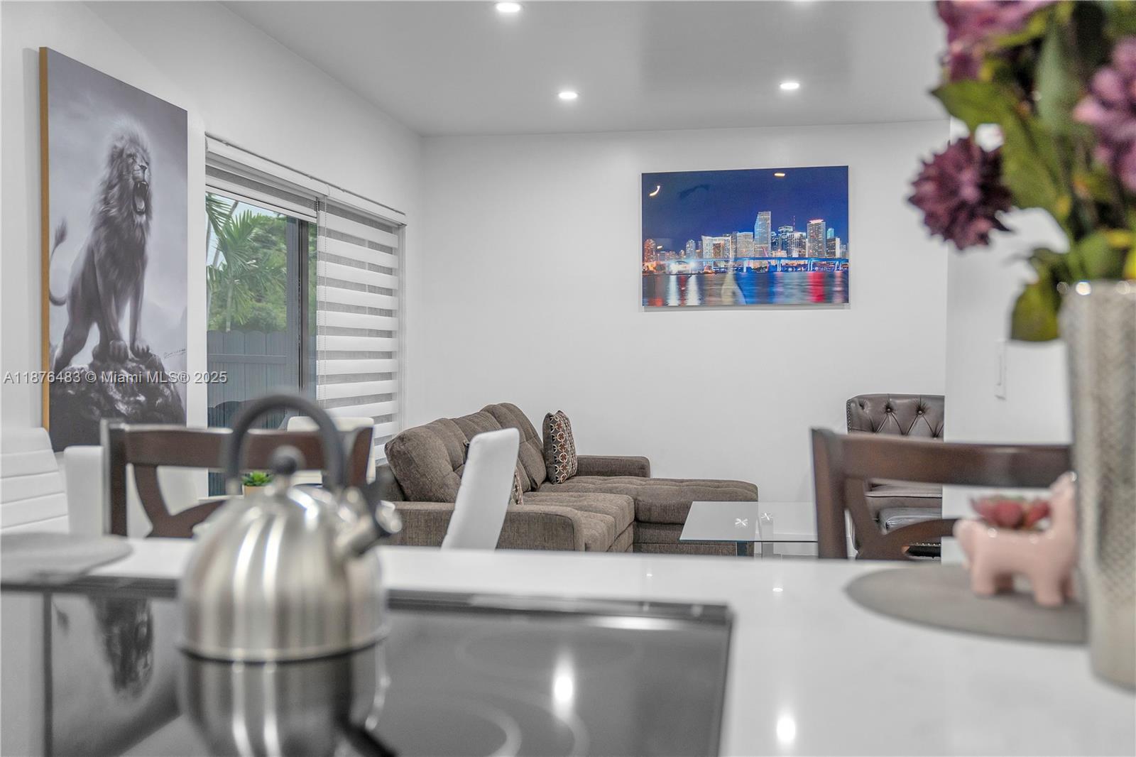 RICHARDS MIAMI SHORES - Residential Income