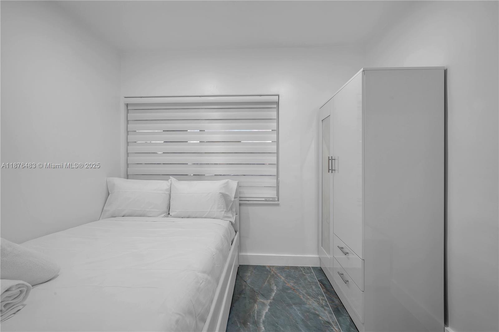 RICHARDS MIAMI SHORES - Residential Income