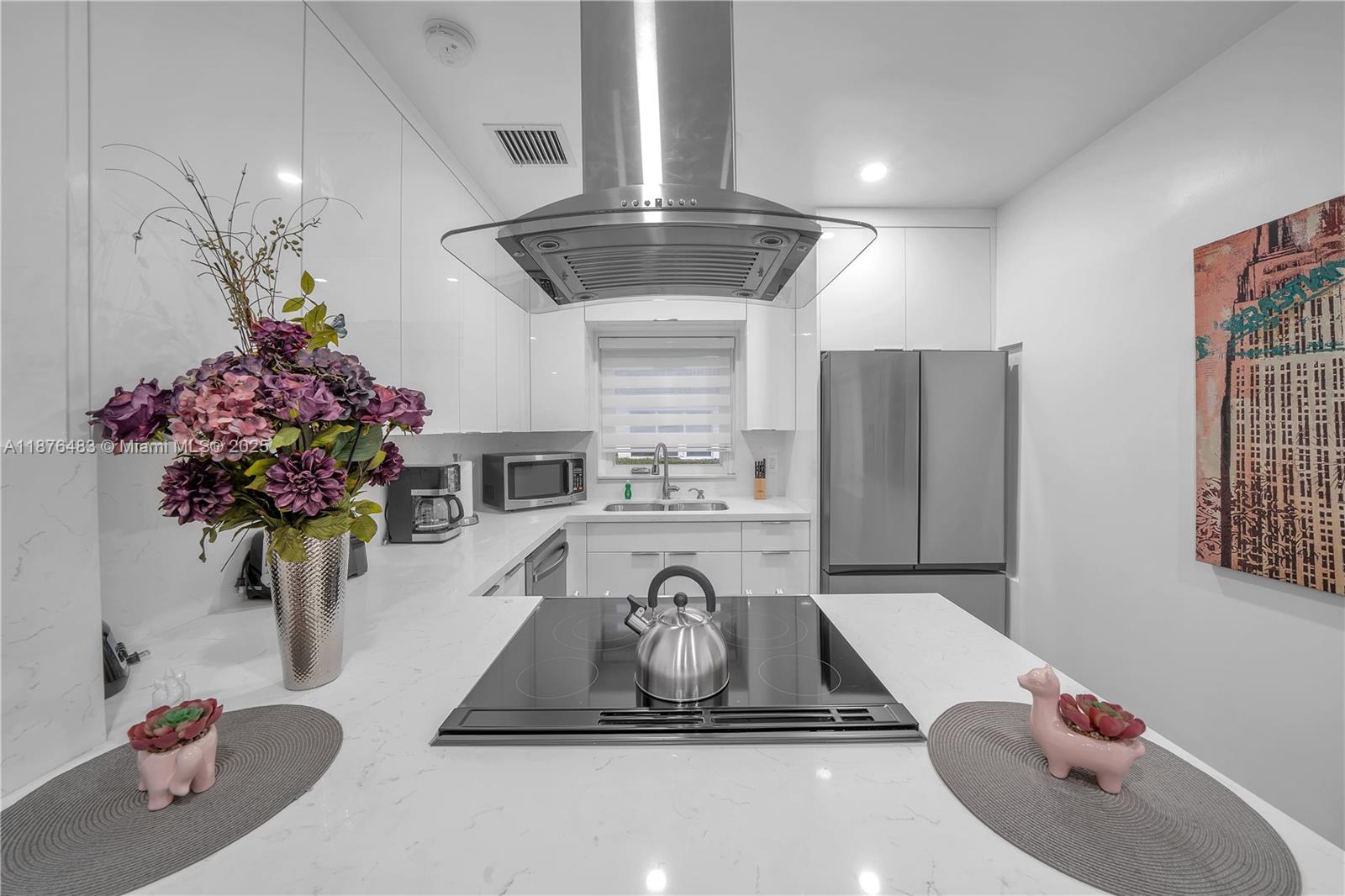 RICHARDS MIAMI SHORES - Residential Income