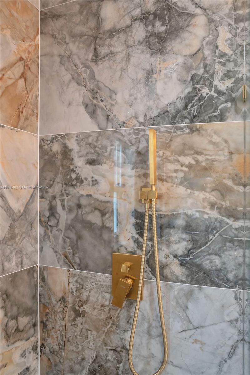 RICHARDS MIAMI SHORES - Residential Income