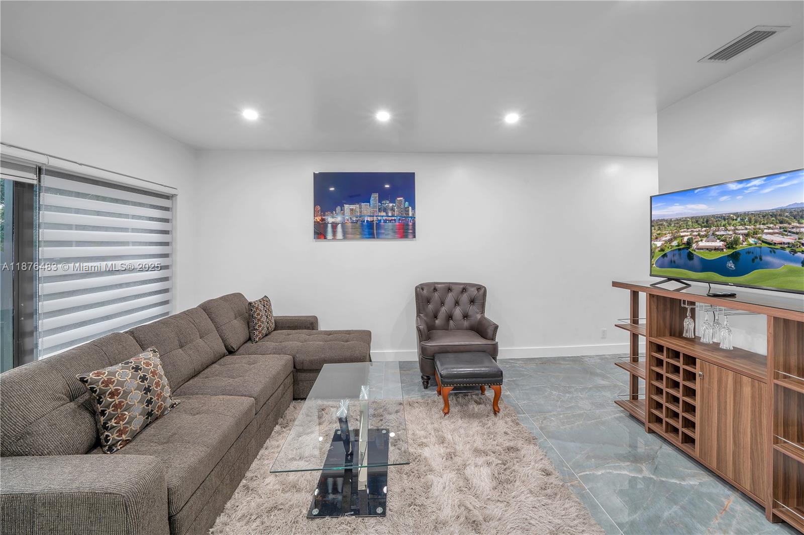 RICHARDS MIAMI SHORES - Residential Income