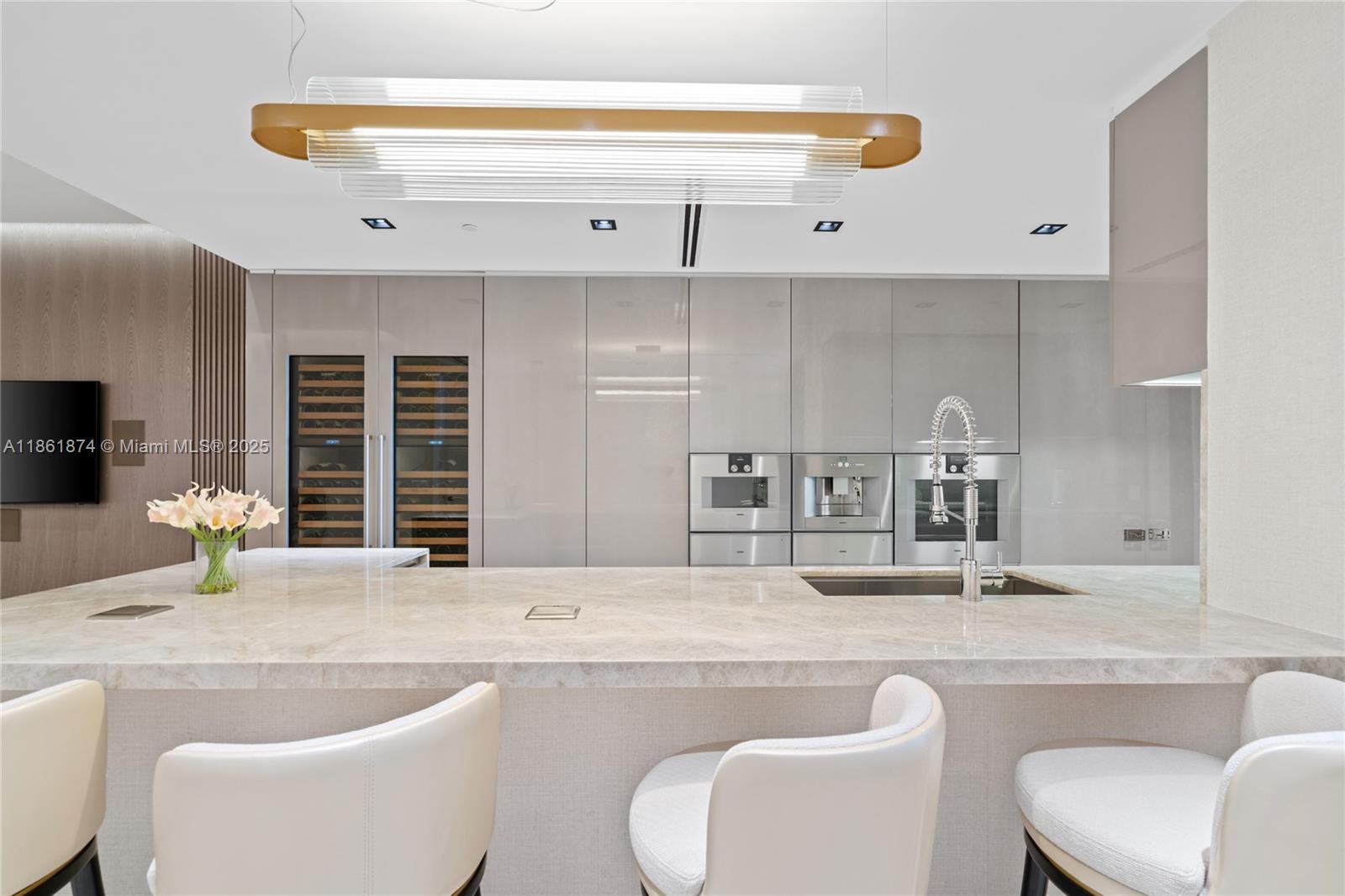 ALTOS DEL MAR NO. 5 - Residential