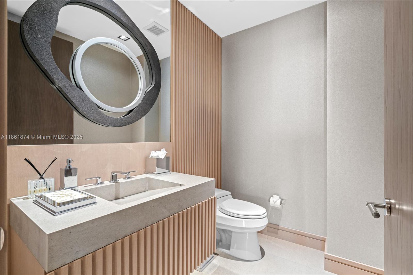 ALTOS DEL MAR NO. 5 - Residential