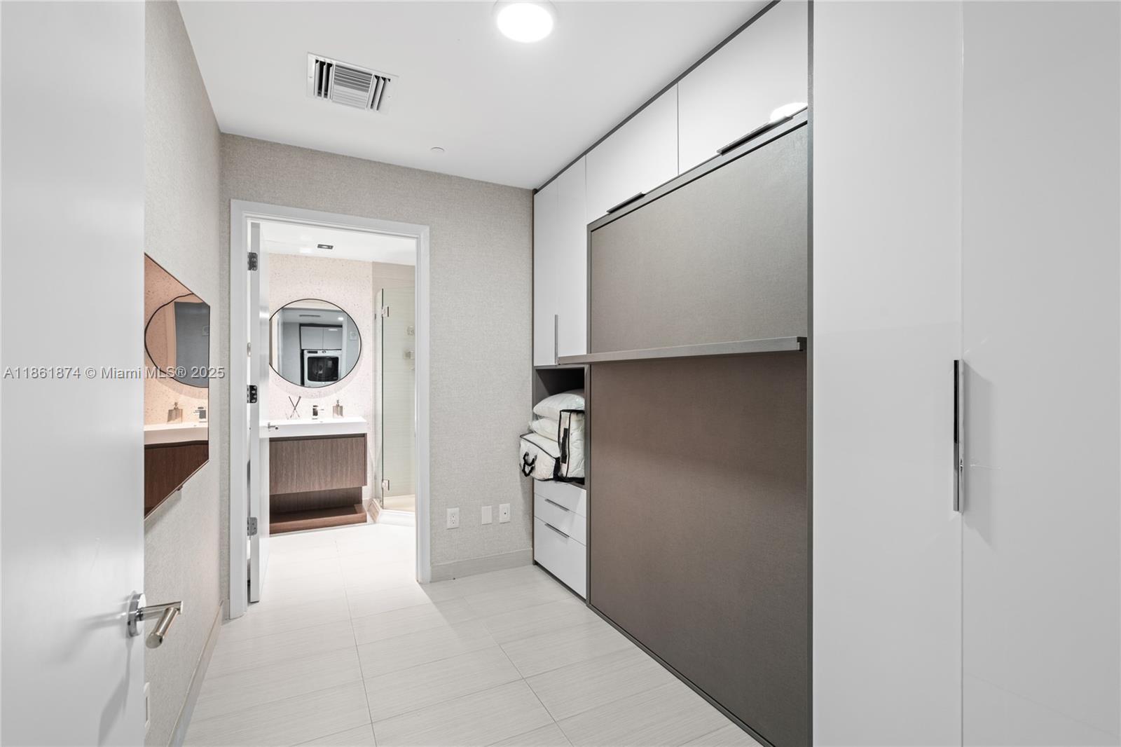 ALTOS DEL MAR NO. 5 - Residential