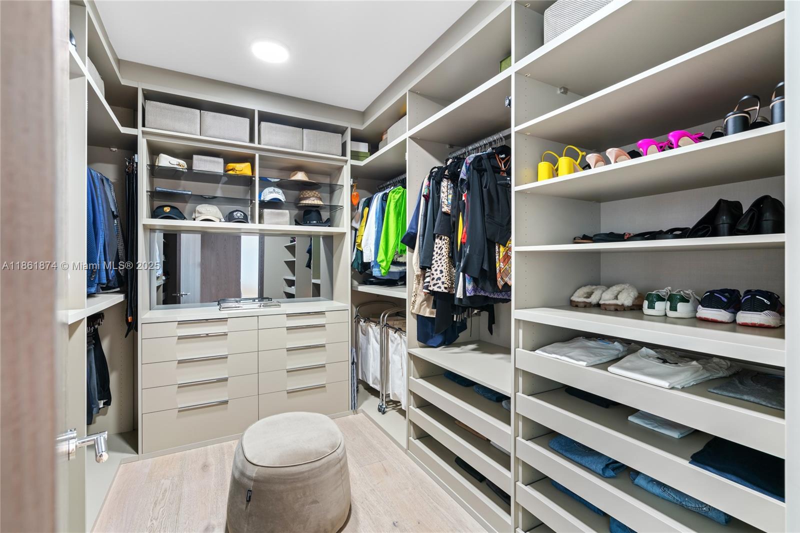 ALTOS DEL MAR NO. 5 - Residential