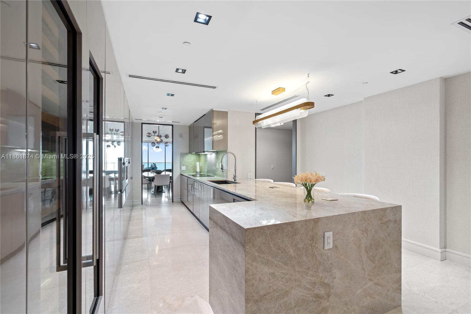 ALTOS DEL MAR NO. 5 - Residential