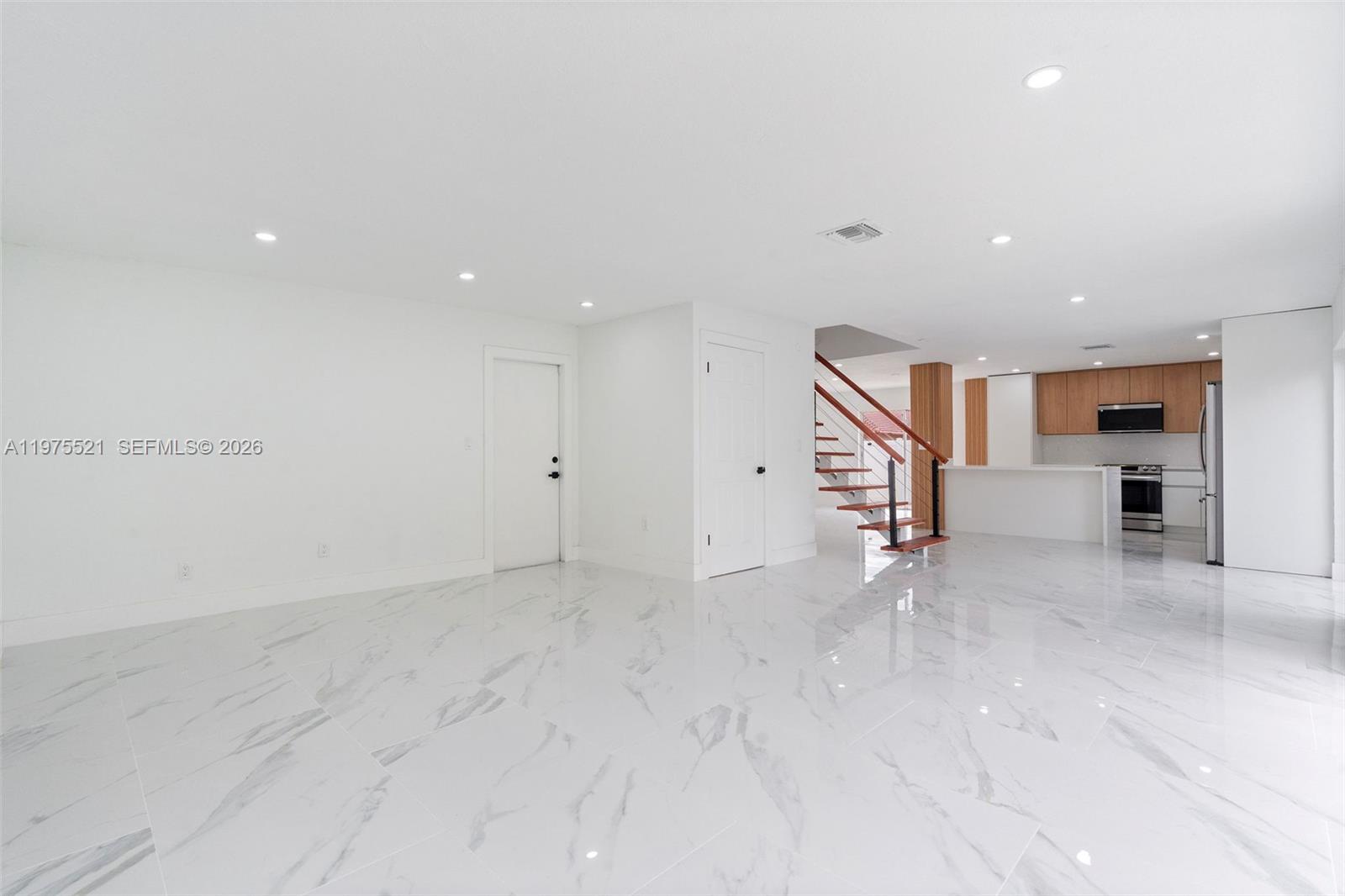 WEST ESPLANADE - Residential