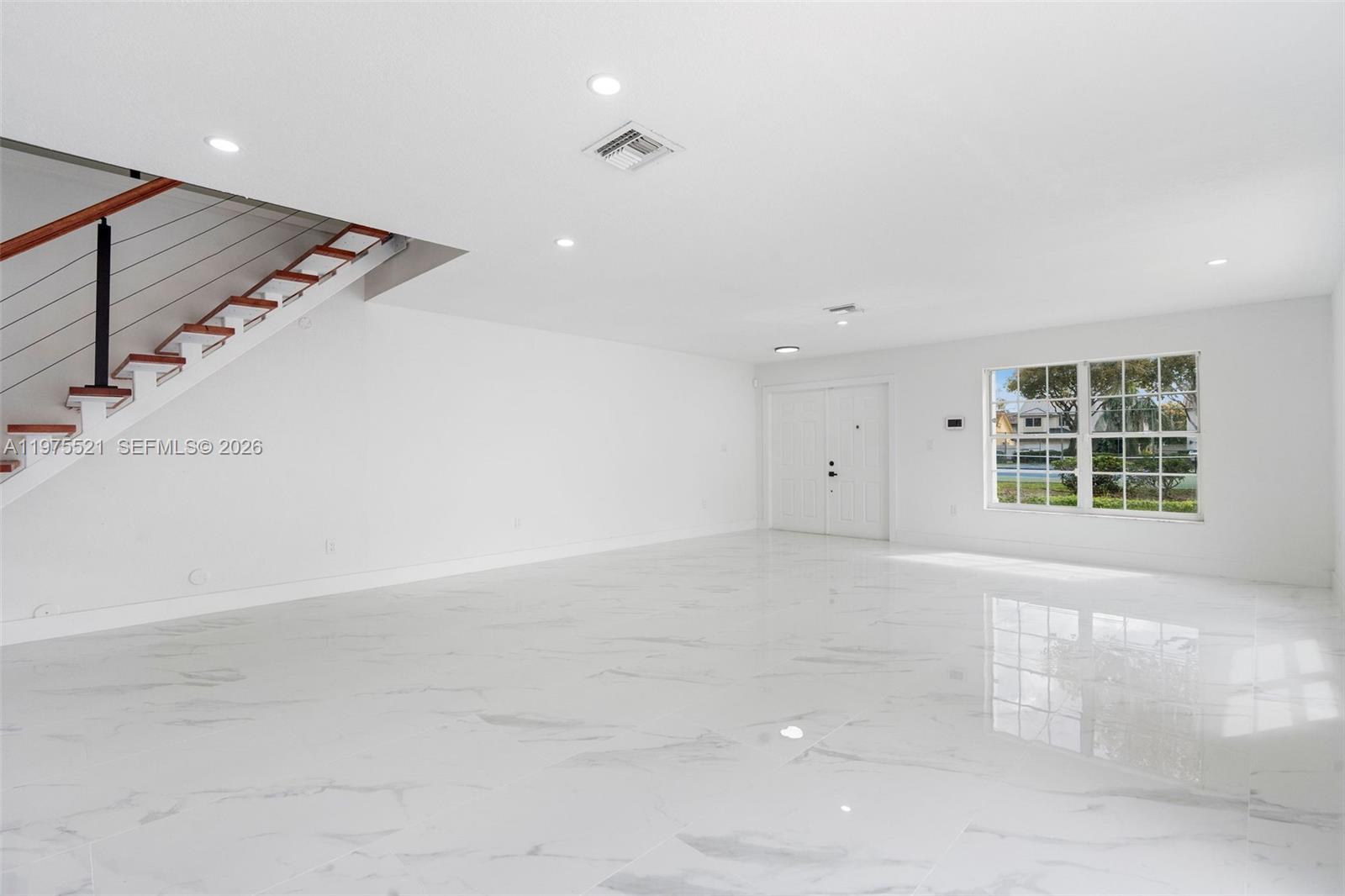 WEST ESPLANADE - Residential