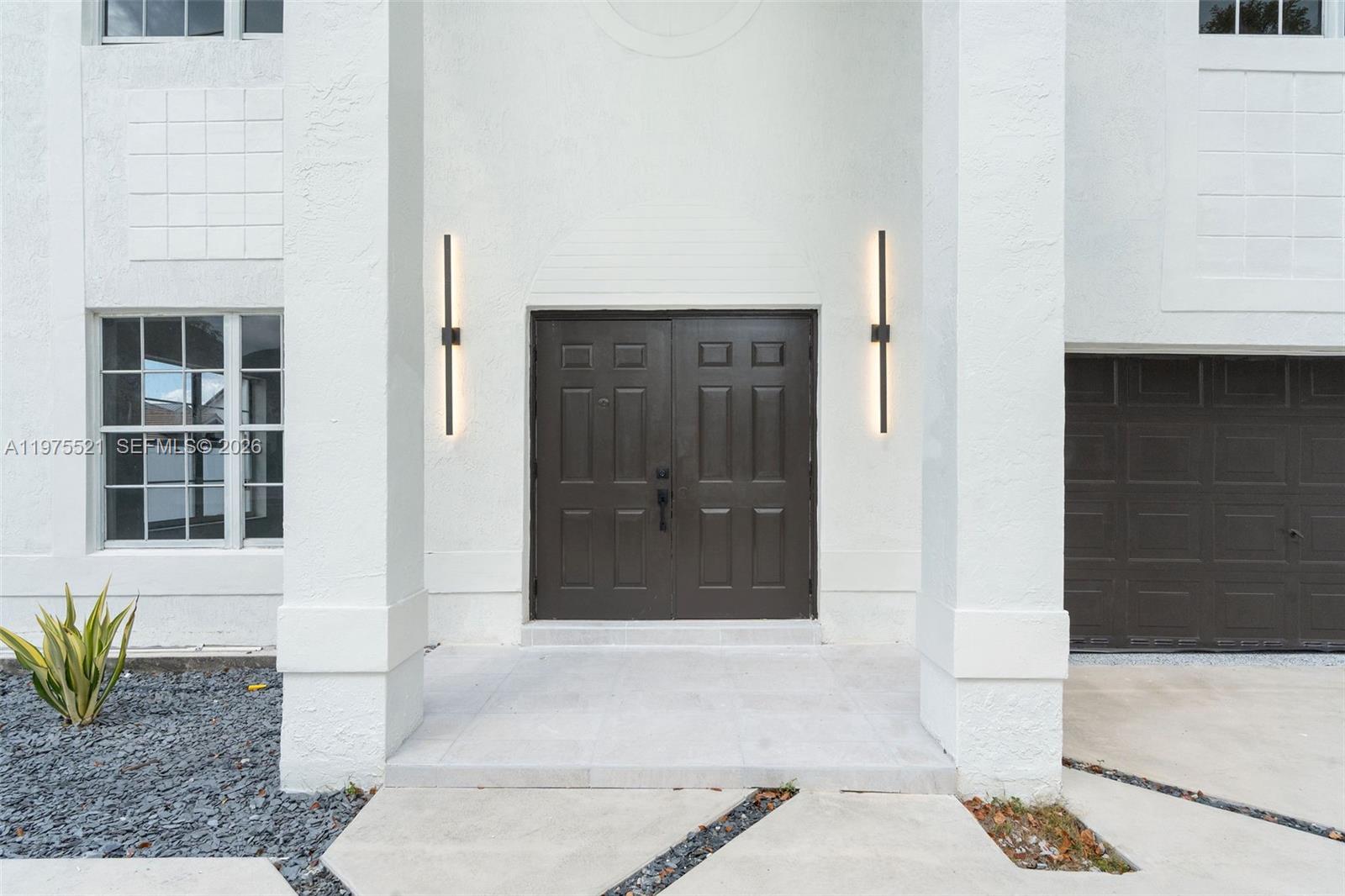 WEST ESPLANADE - Residential