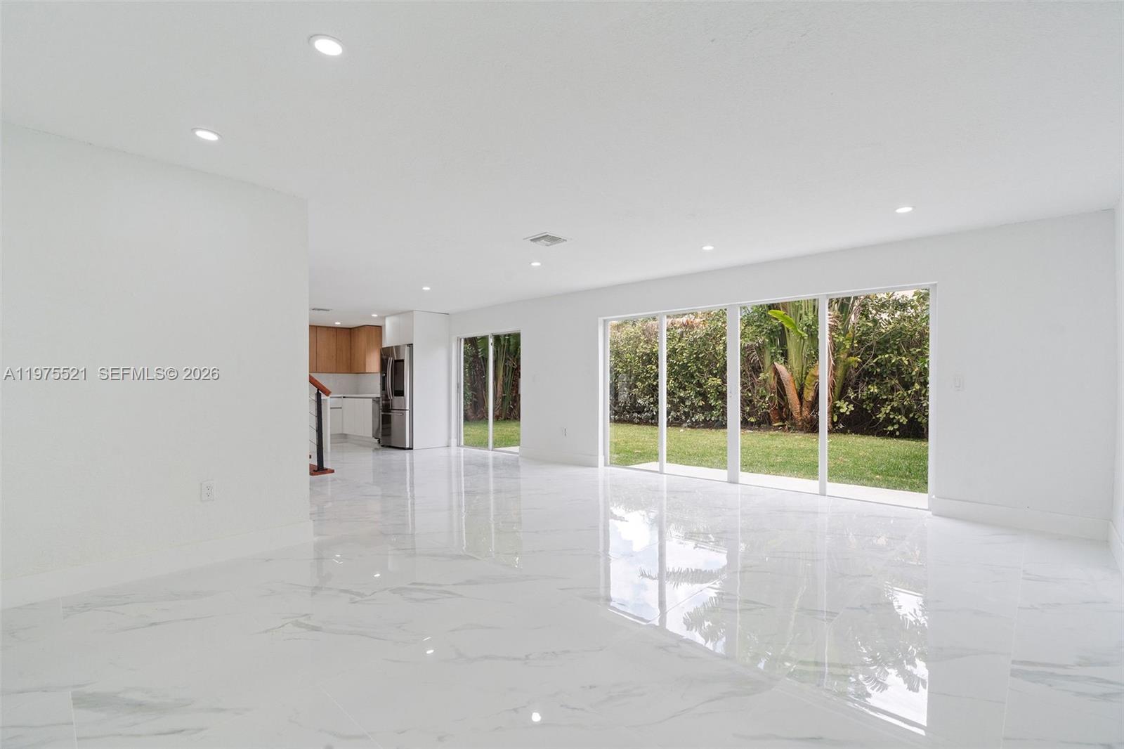 WEST ESPLANADE - Residential