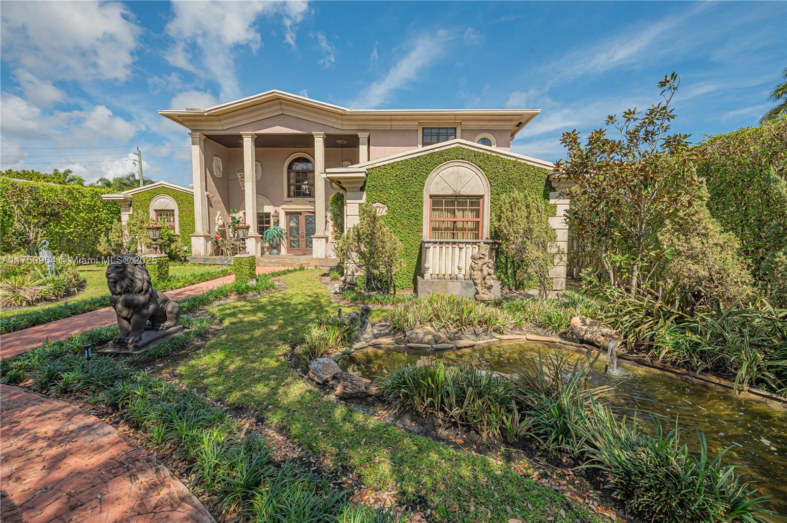 Property for Sale at 1111 Washington St, Hollywood, Broward County, Florida - Bedrooms: 5 
Bathrooms: 4  - $1,399,000