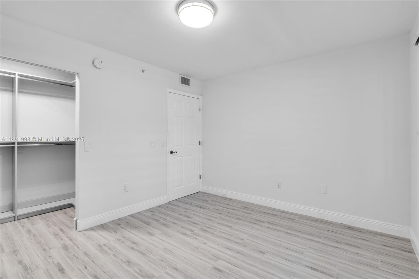 SUFFOLK AT CENTURY VILLAGE - Residential