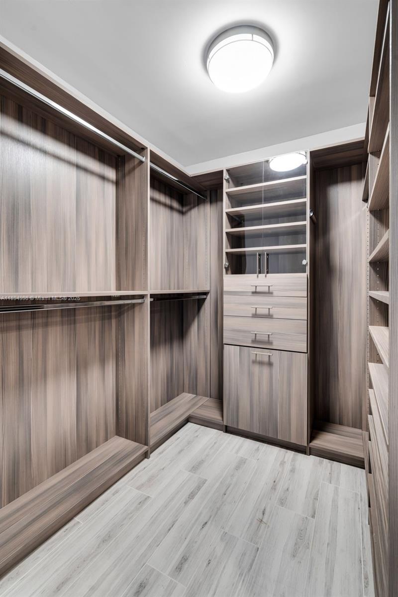 SUFFOLK AT CENTURY VILLAGE - Residential