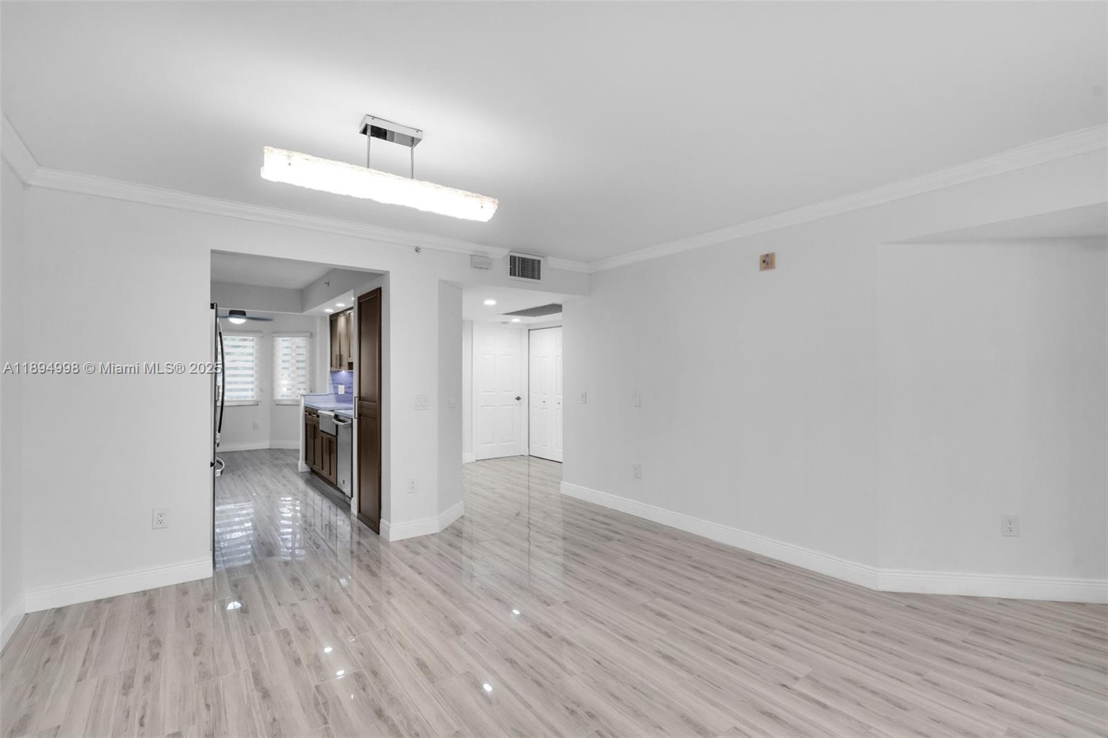 SUFFOLK AT CENTURY VILLAGE - Residential