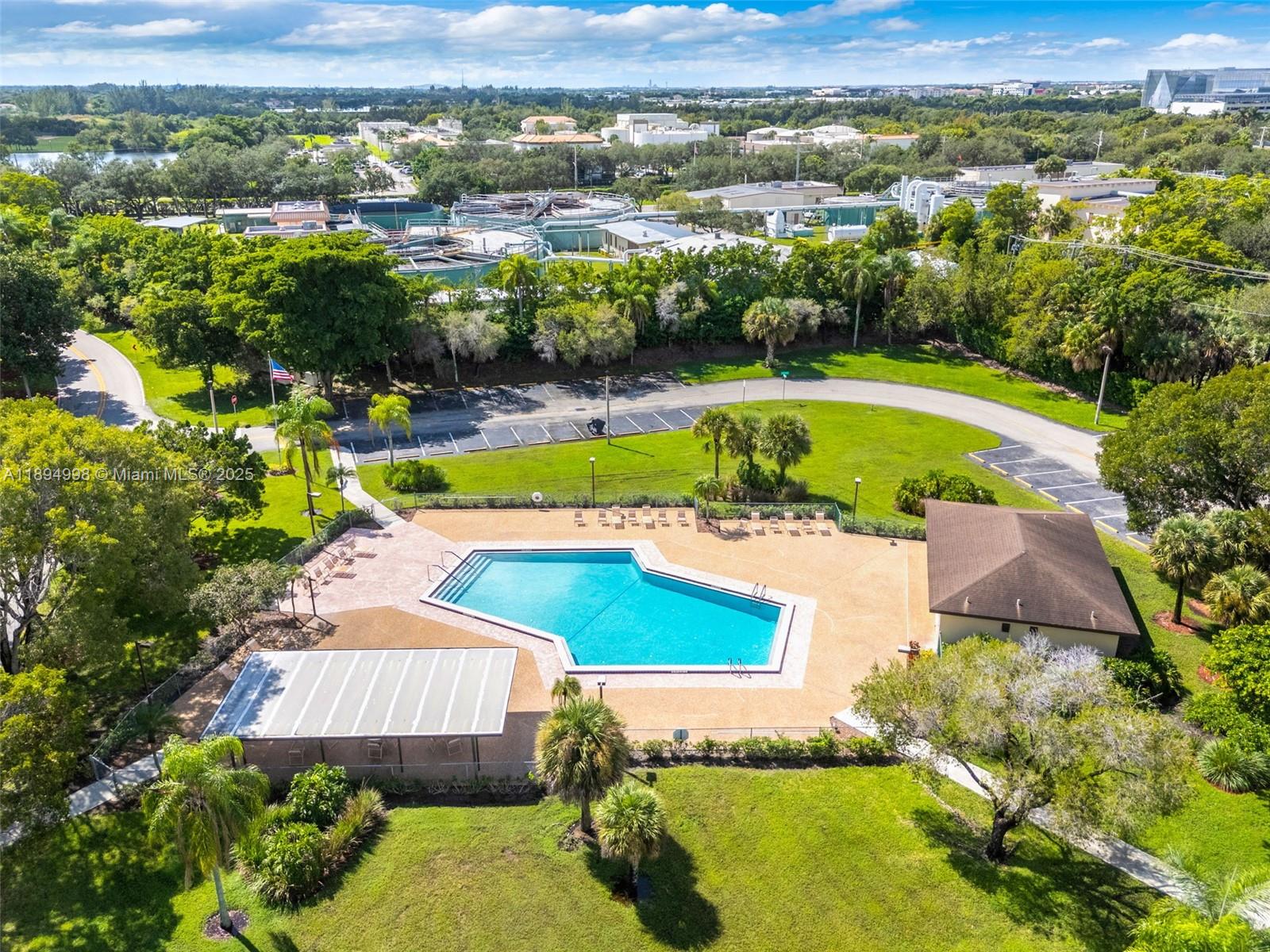 SUFFOLK AT CENTURY VILLAGE - Residential