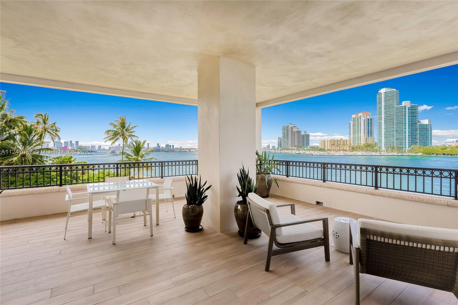 FISHER ISLAND - Residential