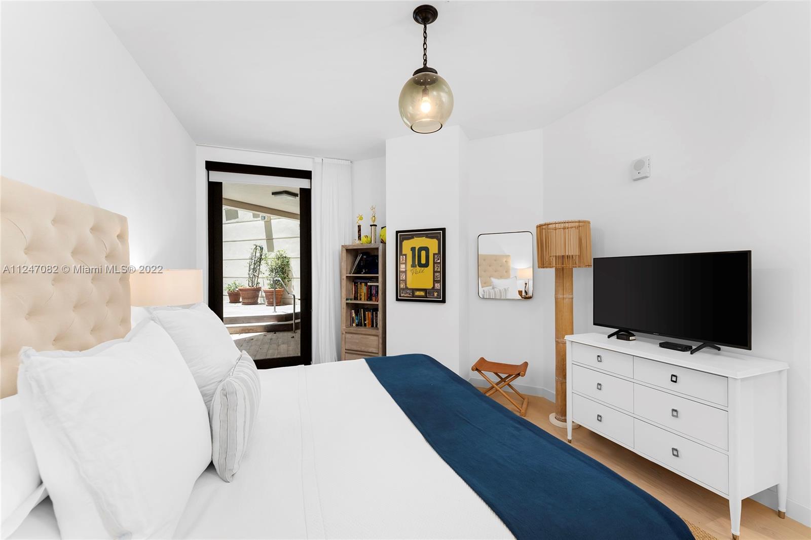 FISHER ISLAND - Residential