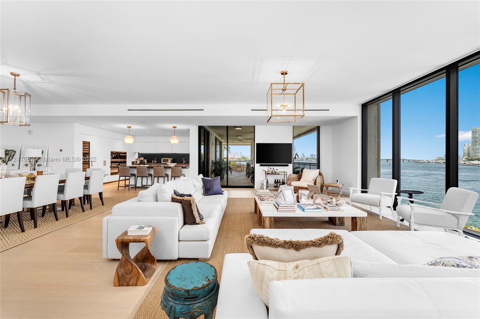 FISHER ISLAND - Residential
