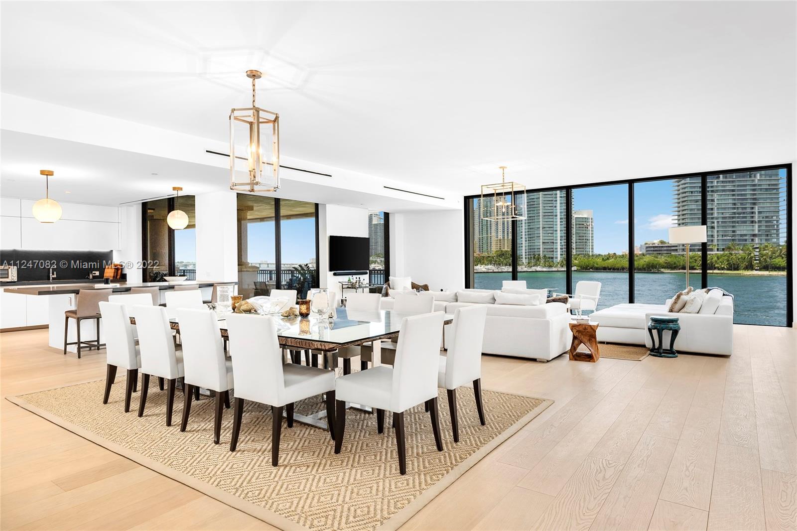 FISHER ISLAND - Residential