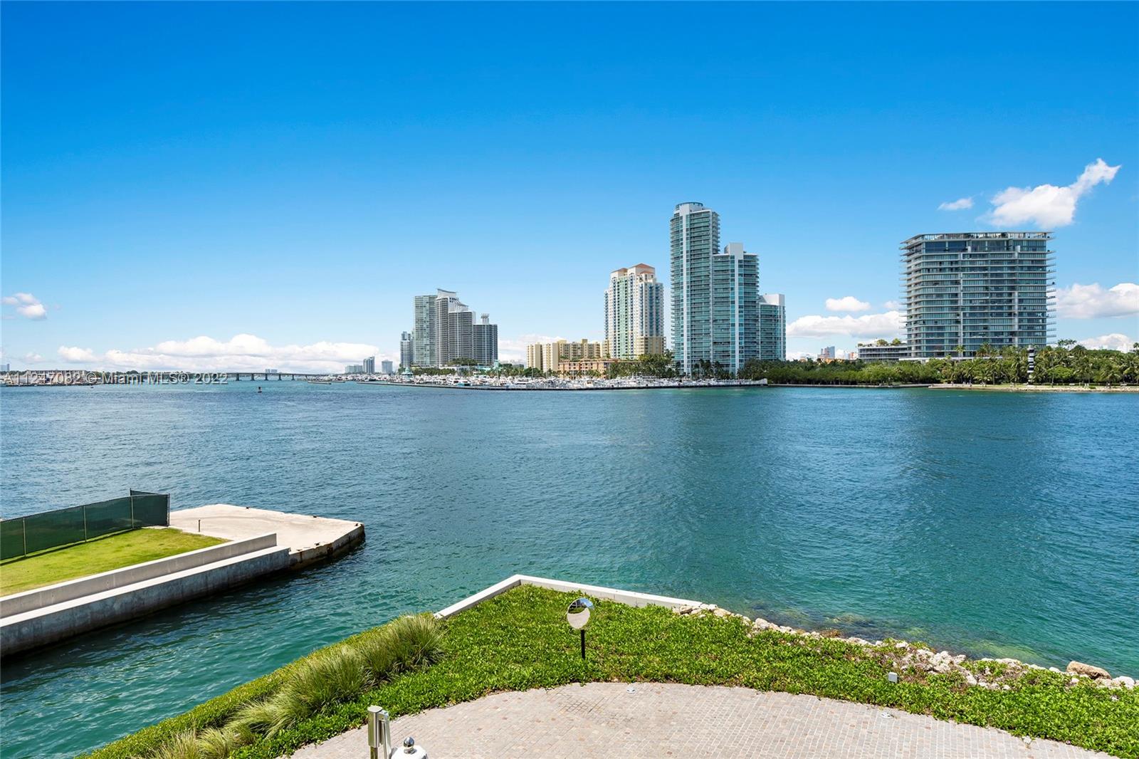 FISHER ISLAND - Residential