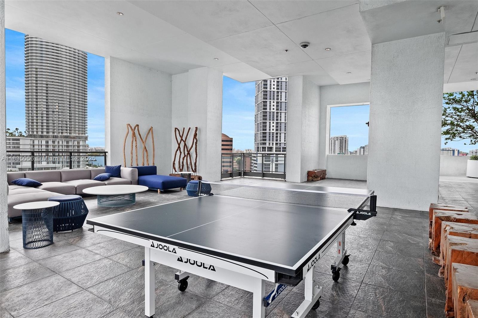 IVY CONDO - Residential