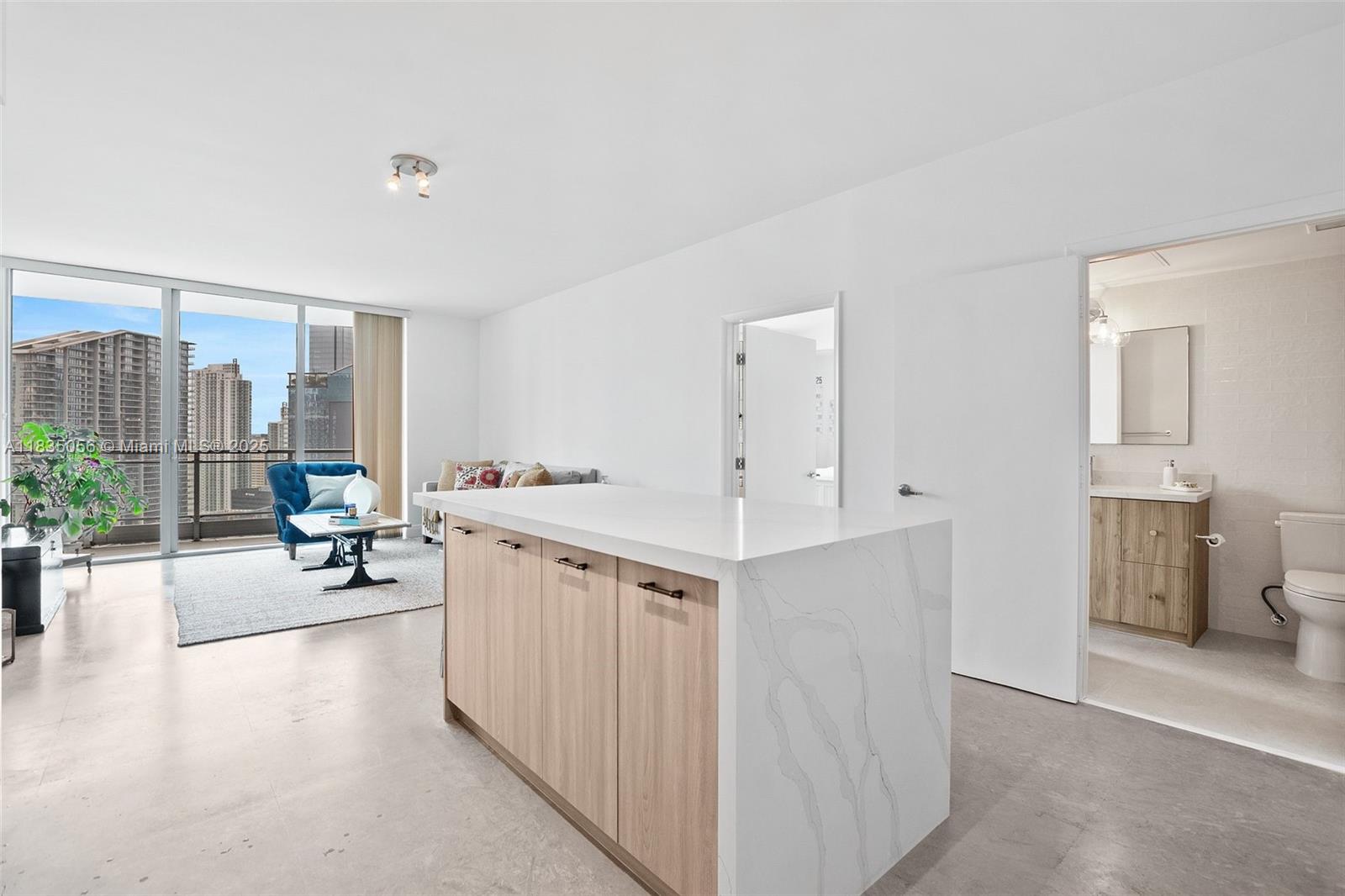 IVY CONDO - Residential