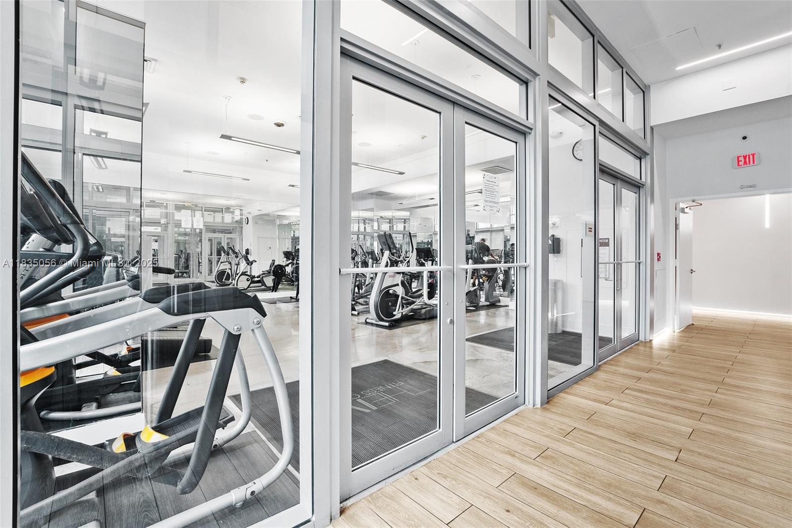 IVY CONDO - Residential